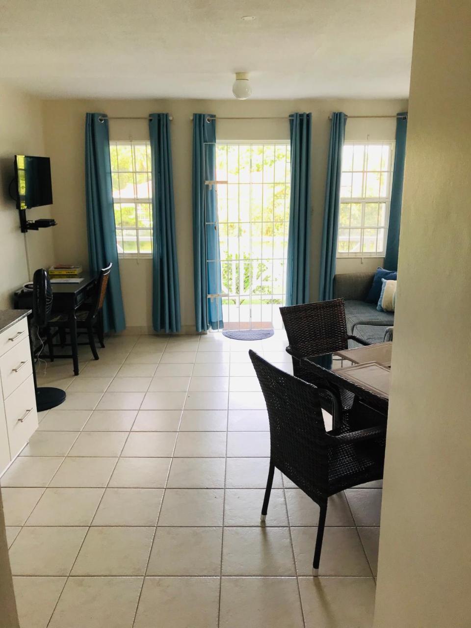 Turtle Ridge Apartments Saint James Kültér fotó